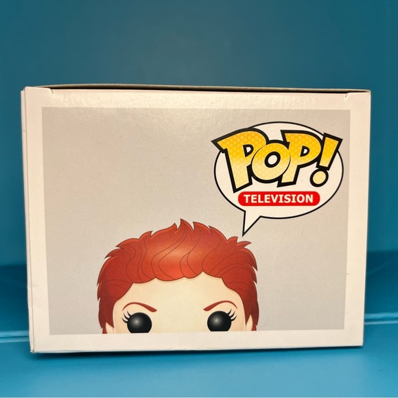 Funko Pop! Television - Orange is the New Black - 247 Galina “Red” Reznikov - Picture 4 of 6